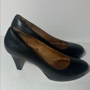 Clarks Black Heels Classic Leather Pumps